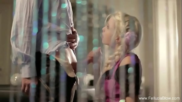 Beautiful German Blonde Maiden Secret Blowjob Fun