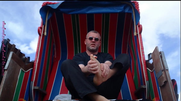 Snapshot of my nylon feet in a beach chair ** Holiday Wangerland **