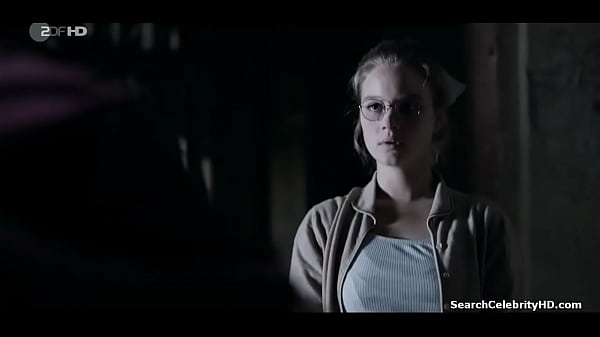 Sonja Gerhardt - Ku Damm 56 - S01E02 (2016)